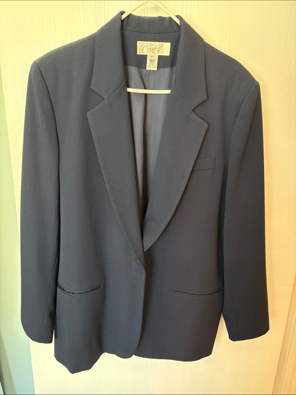Classic Woman’s Navy Blue Blazer - Unbranded